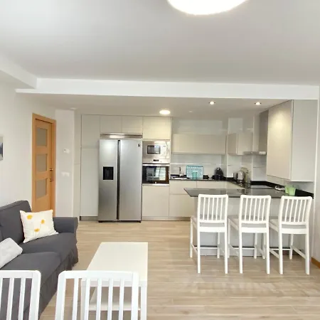 아파트 Nuevo, Accesible Y Con Piscina !!!