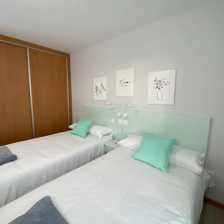 Nuevo, Accesible Y Con Piscina !!! 아파트 살라망카