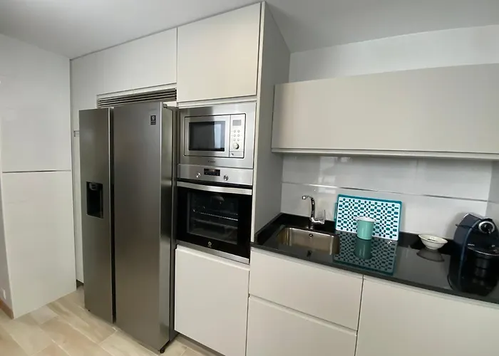 Διαμέρισμα Nuevo, Accesible Y Con Piscina !!!