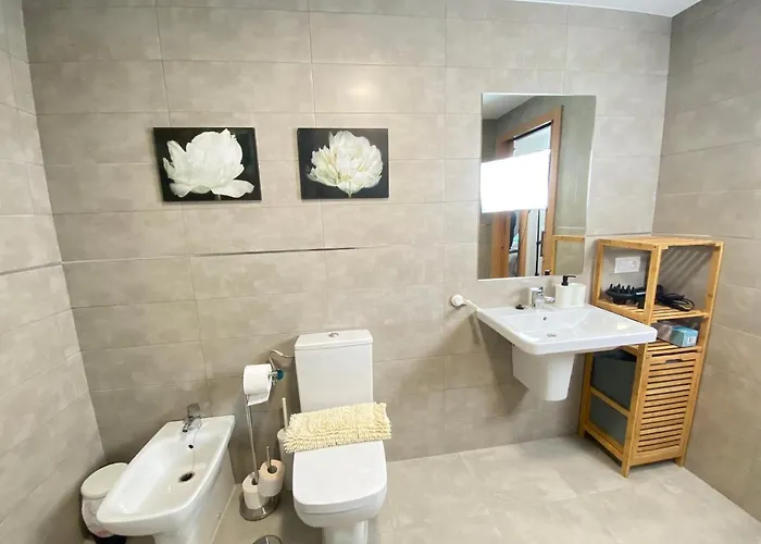 Nuevo, Accesible Y Con Piscina !!! 公寓 *