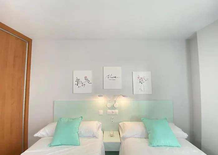 Nuevo, Accesible Y Con Piscina !!! 公寓